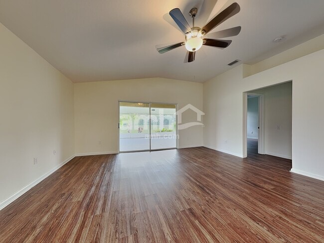 Building Photo - 1044 Summer Breeze Dr