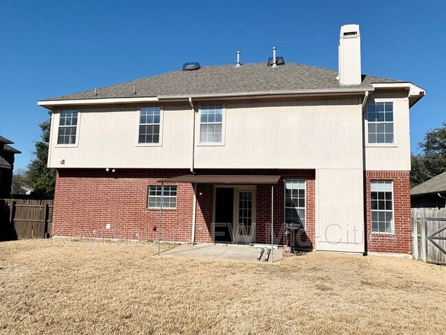 Building Photo - 2320 Kittyhawk Dr