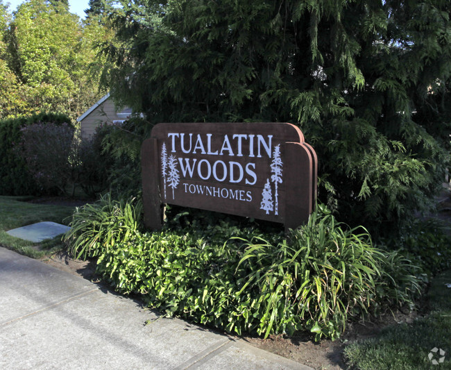 Primary Photo - Tualatin Woods Townhomes