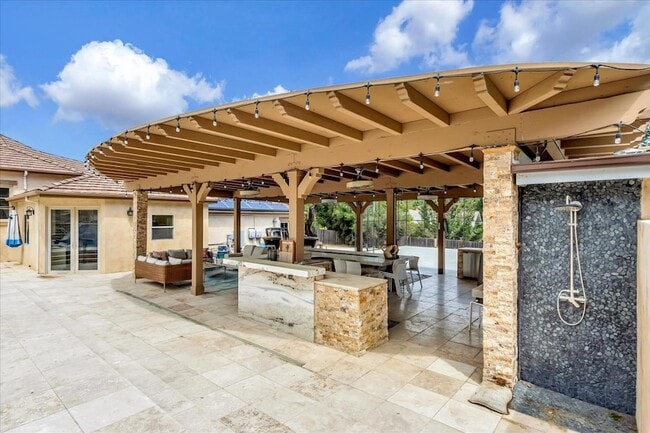 Building Photo - 15219 Sobey Rd