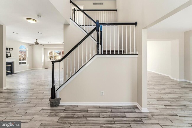 Building Photo - 217 Spruce Trail