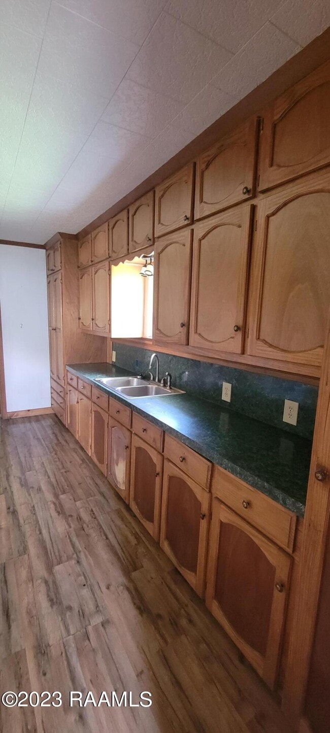 Building Photo - 232 Hulin St