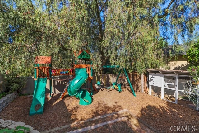 Building Photo - 725 N Bandini St