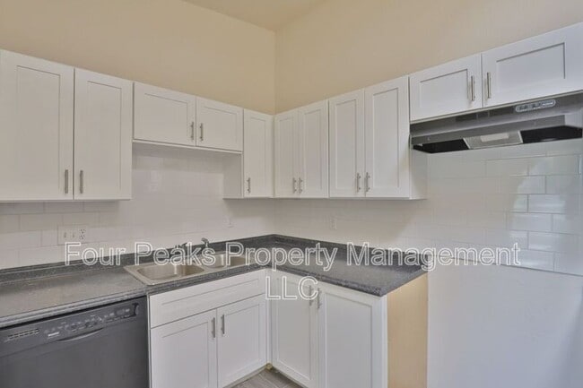 Building Photo - 1548 E 26th Ave