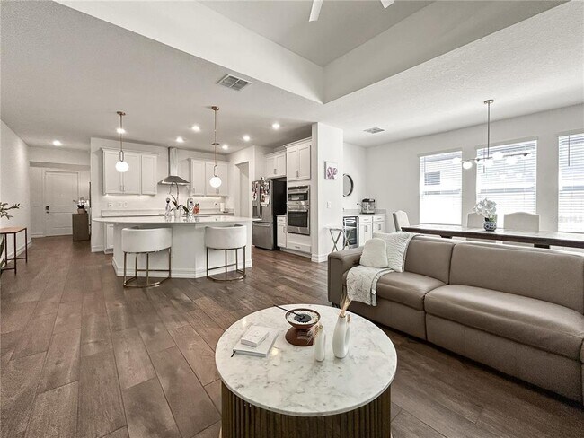 Building Photo - 18334 Serene Lk Lp