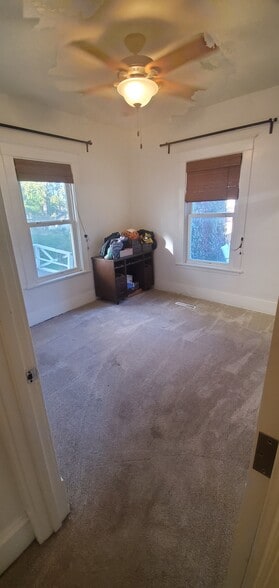 second bedroom - 522 Newton Ave N