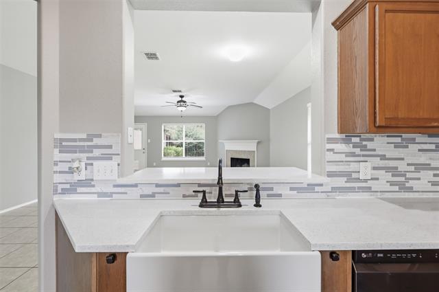 Building Photo - 111 Shadybrook Dr
