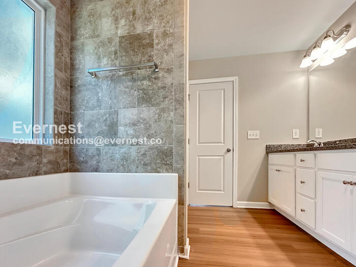 Building Photo - 1542 Persimmon Trce