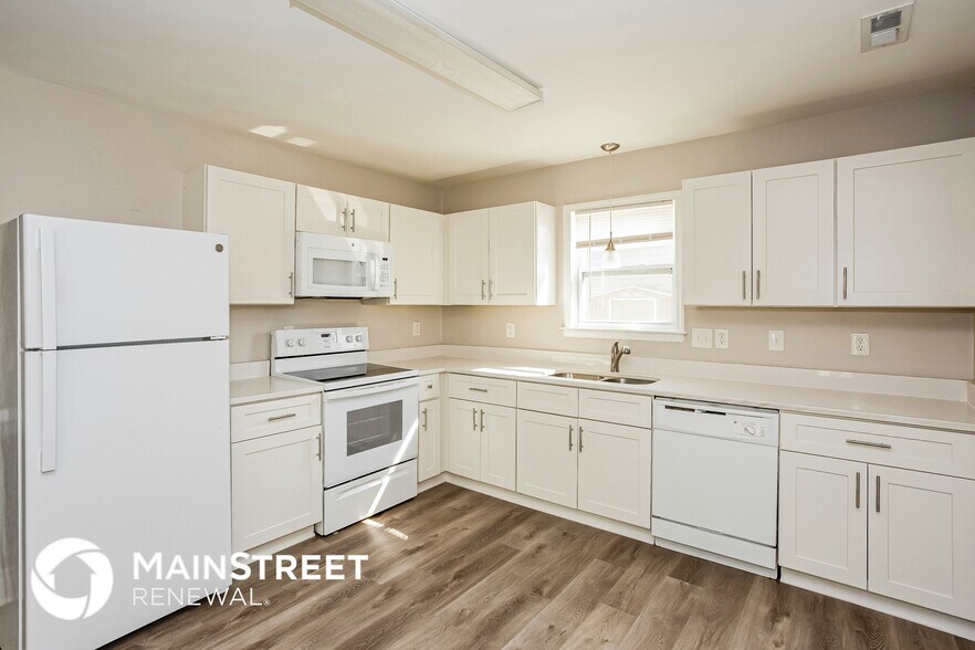 Building Photo - 9008 Gladden Ct