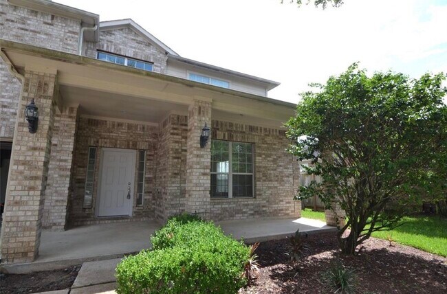 Building Photo - 2110 Banfield Ct