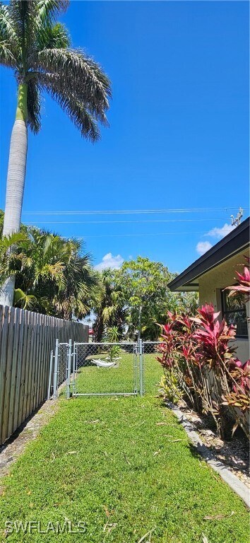 Building Photo - 237 SW 48th Terrace