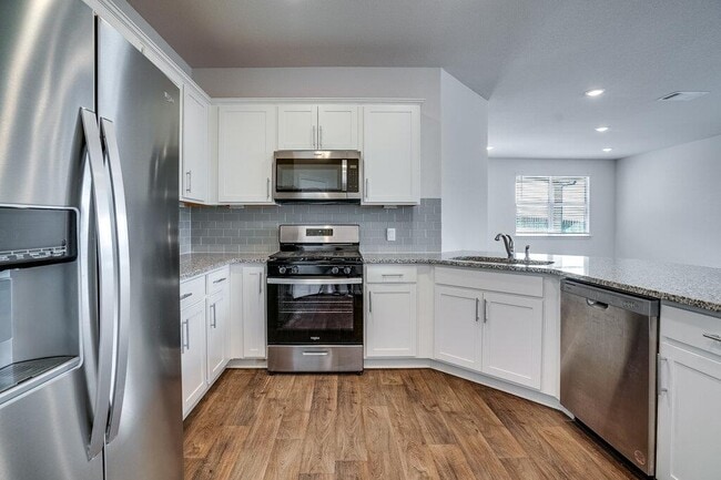 Building Photo - 152 Docile Lp