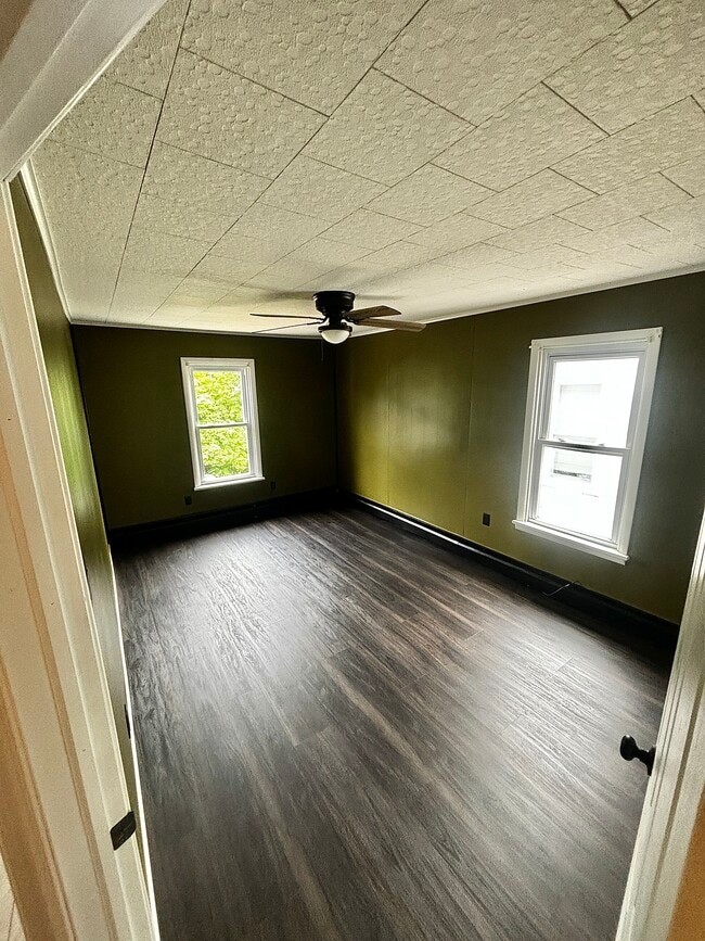 Building Photo - 84 N Berne St