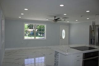 Building Photo - 3954 Coconut Cir N