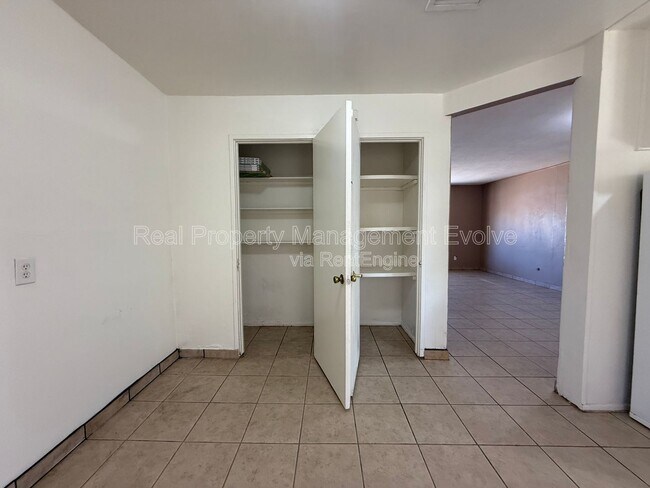 Building Photo - 3419 W Marshall Ave