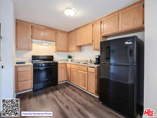 Building Photo - 1204 W Adams Blvd