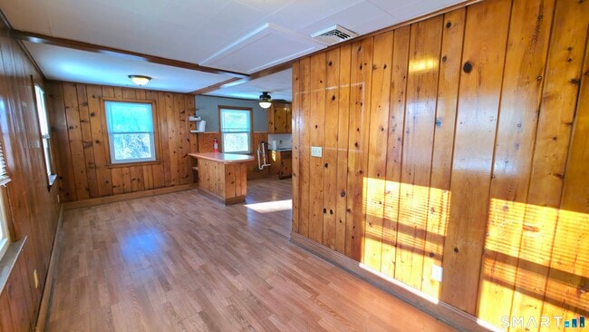 Building Photo - 32 Post St