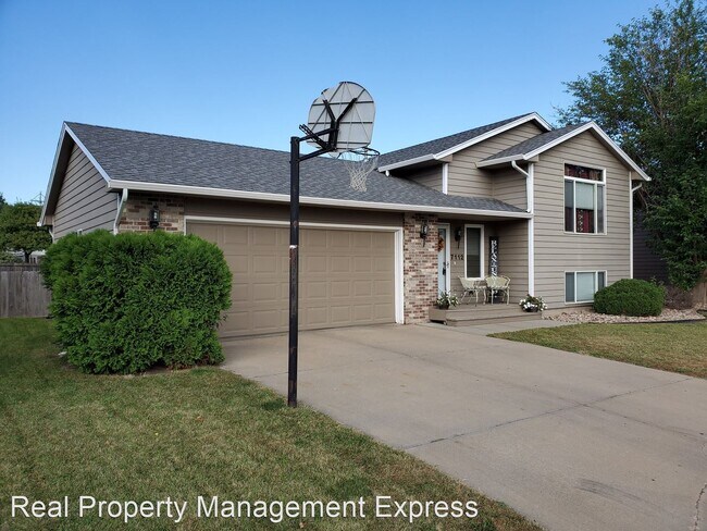 Building Photo - 4 br, 2 bath House - 7112 W Strabane St