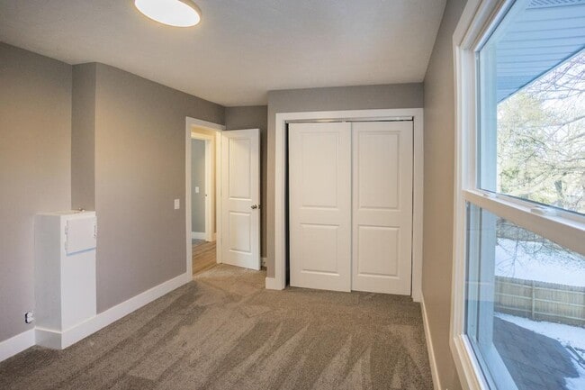 Building Photo - 12713 Ridgeview Cir