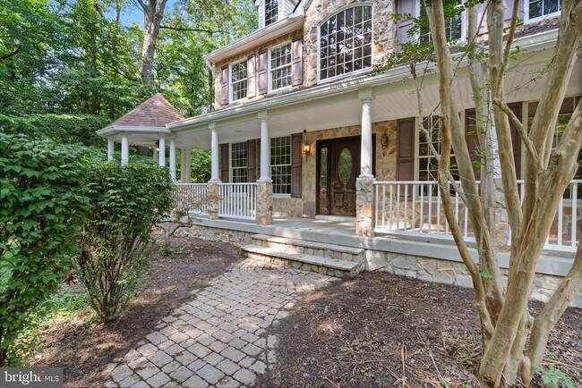 Building Photo - 45105 Mill Creek Way