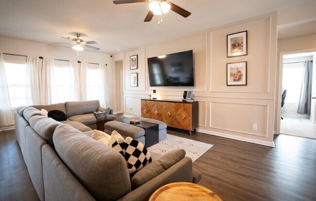 Building Photo - 16430 Natchez Dr