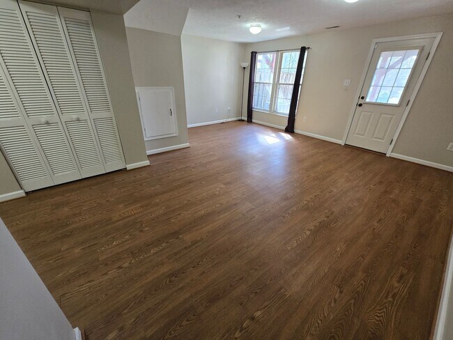 Building Photo - Spacious 3BR Townhouse in Sought-After Constant Friendship – Minutes to Everything!