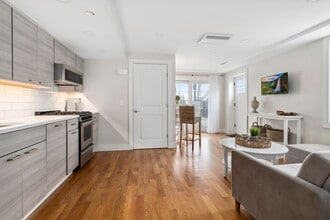 Building Photo - Winter Rental: Portside Walkabout (Dog-Fri...