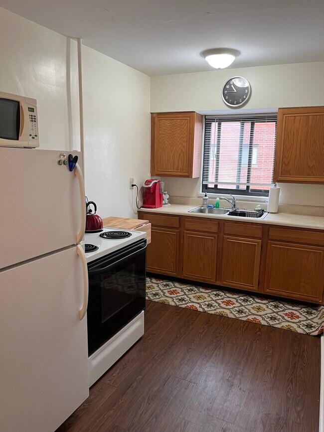 Building Photo - 104 Lewiston Rd