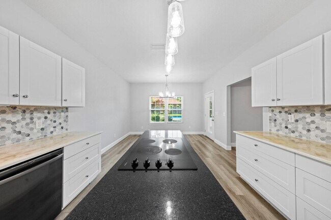 Building Photo - 508 Garden Oaks Cove