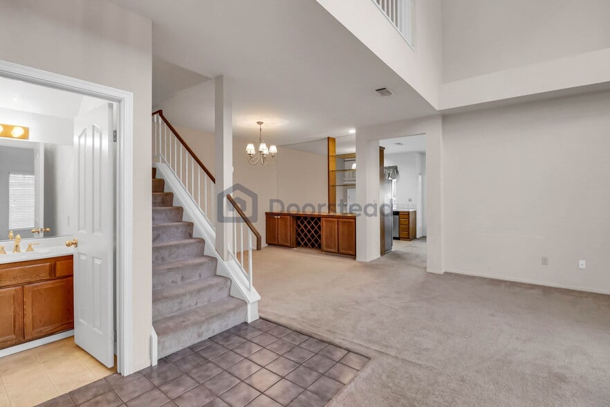 Building Photo - 2639 Heritage Park Cir