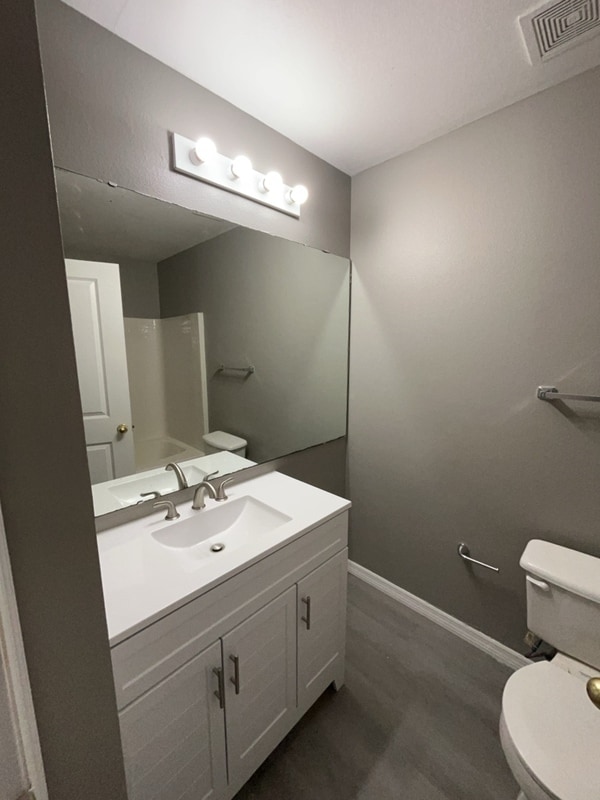 Building Photo - 240 Dalton Dr