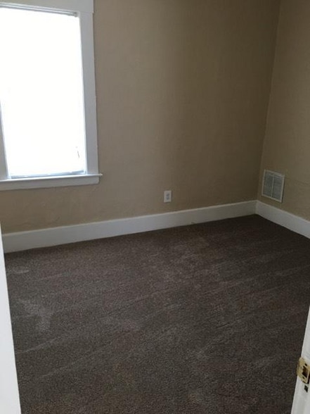 Building Photo - 1249 Addison Rd