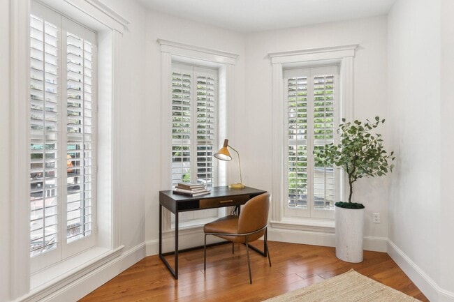 Building Photo - 1641 R St NW