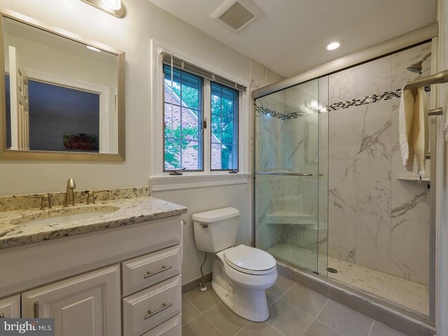 Building Photo - 6513 Kenhill Rd