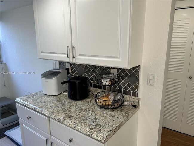 Building Photo - 8310 Sands Point Blvd