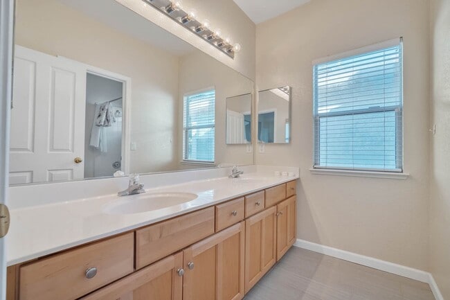 Building Photo - 9261 Herbon Way