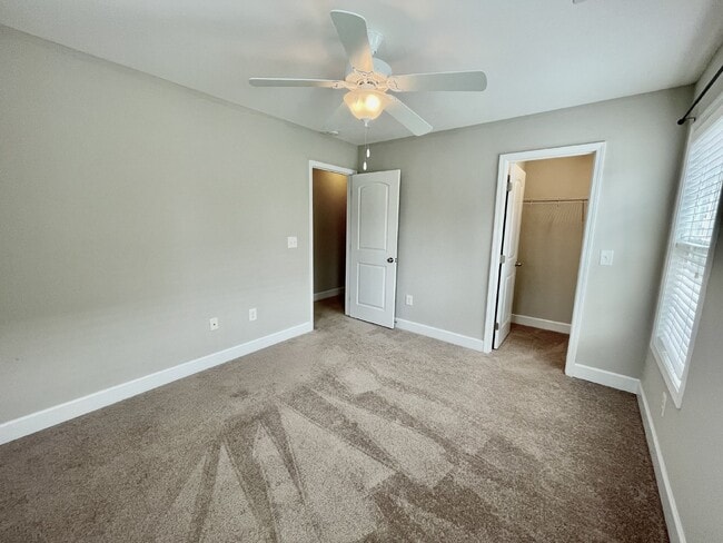 Building Photo - 3 bed, 2.5 bath Nest with Bonus Room in An...