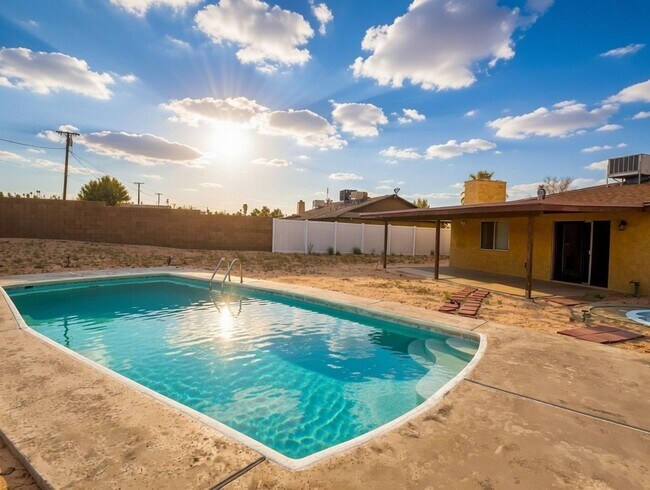 Building Photo - 74071 Playa Vista Dr