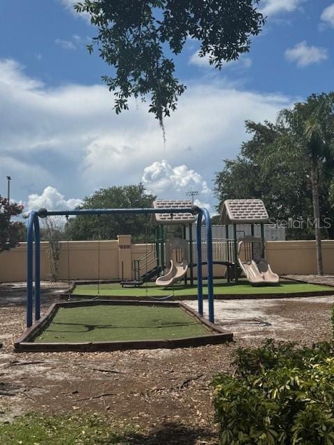 Building Photo - 7650 Sugar Bend Dr