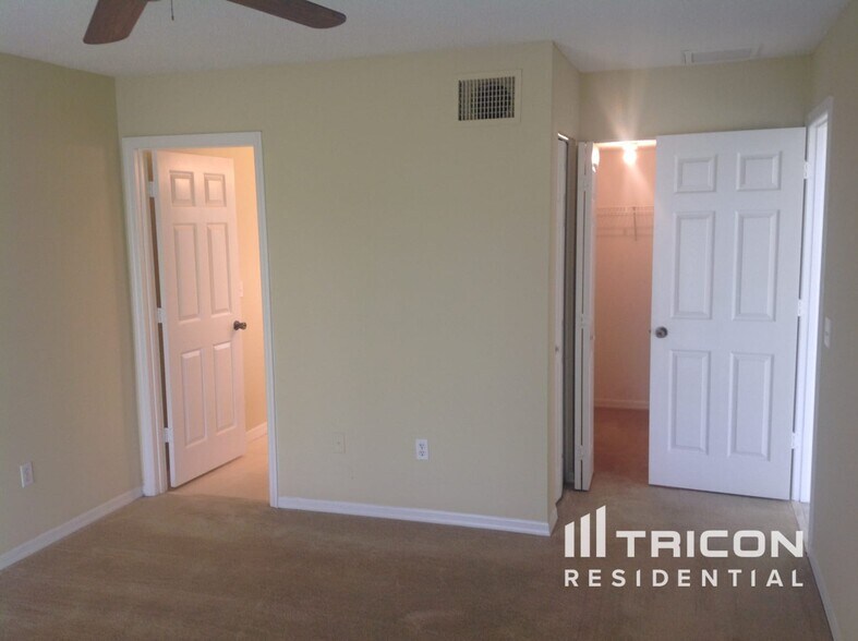 Building Photo - 13445 Beechberry Dr