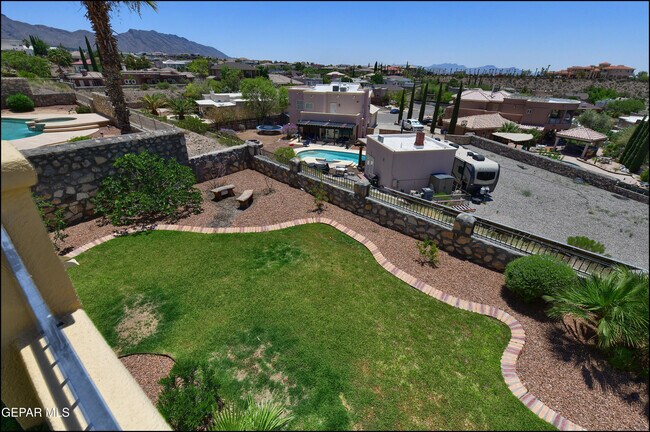 Building Photo - 6732 Pearl Ridge Dr