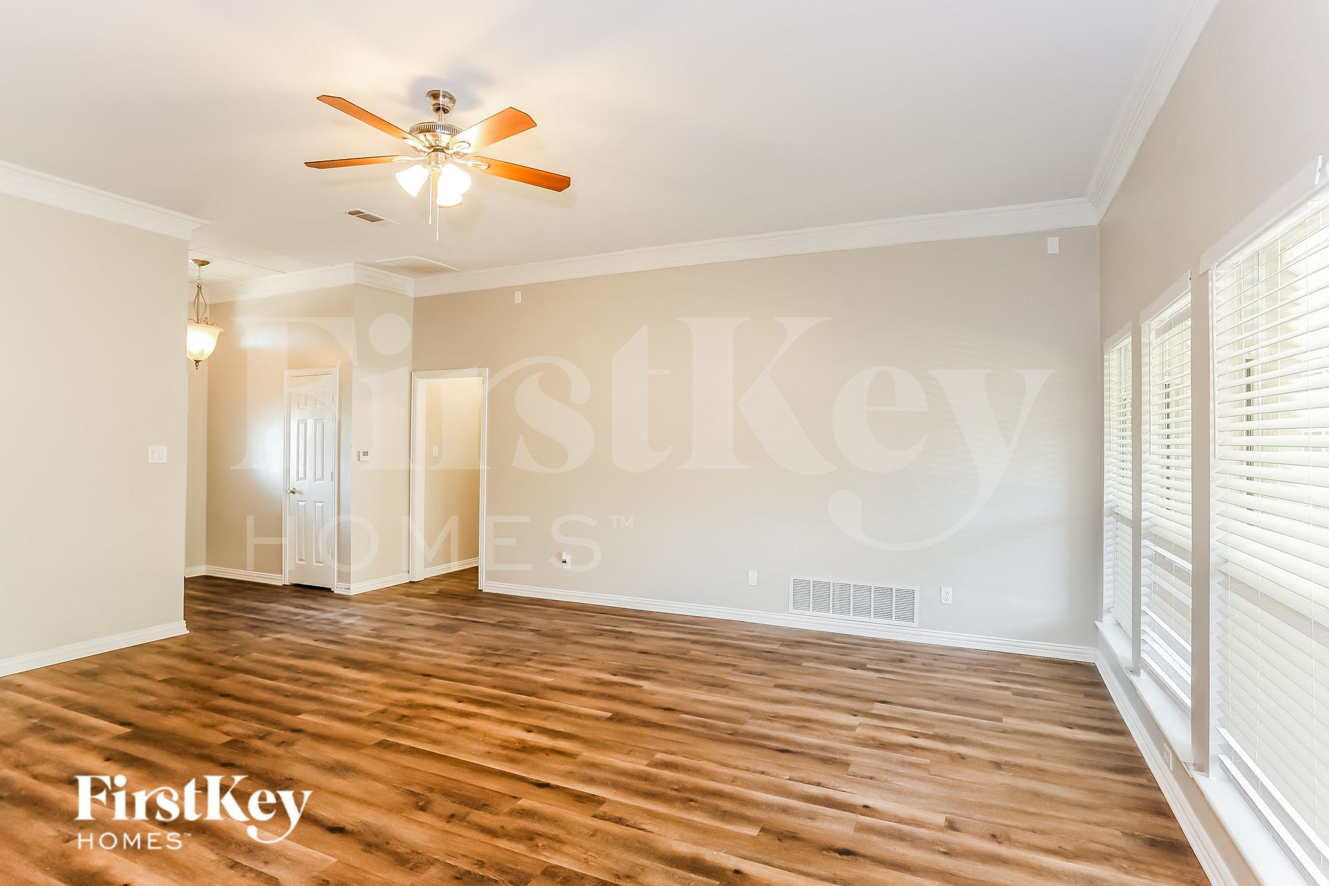 Building Photo - 2513 Elliott Ave