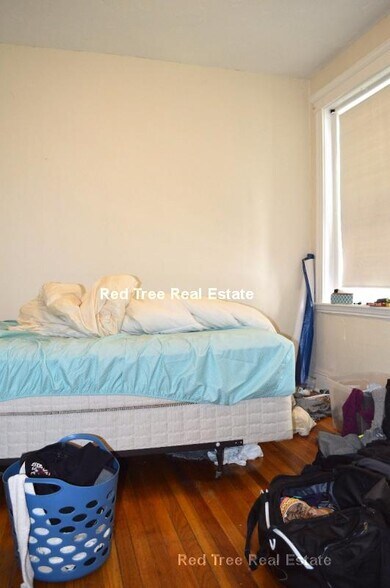 Building Photo - 15 Egremont Rd