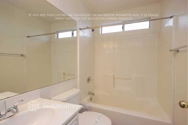 Building Photo - 6887 W Via Del Sol Dr