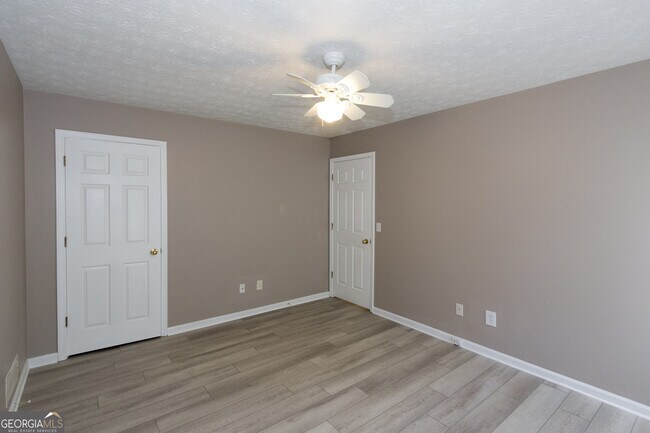 Building Photo - 4291 Fiddlers Bend