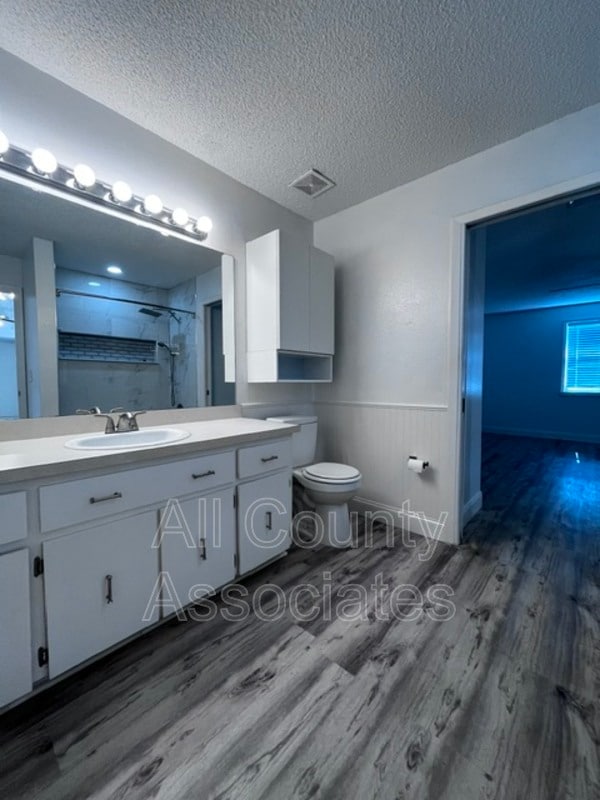 Building Photo - 6431 Drexel Dr