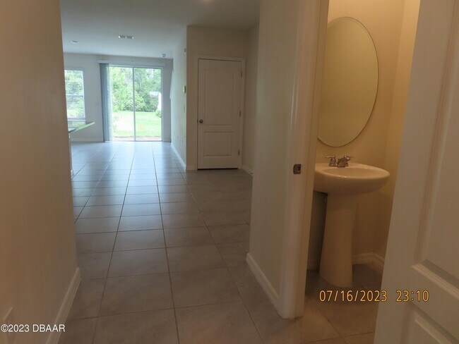 Building Photo - 4 BELLA LAGO Cir