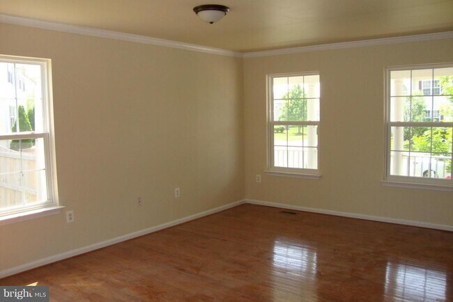 Building Photo - 8 Foggy Field Ln