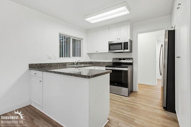 Building Photo - Charming 2Bdm 2Ba Condo in a Gated Community in Rancho Bernardo!