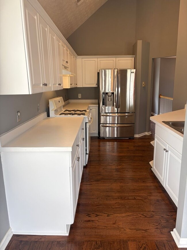 Building Photo - Beautiful Home with Finished Basement
